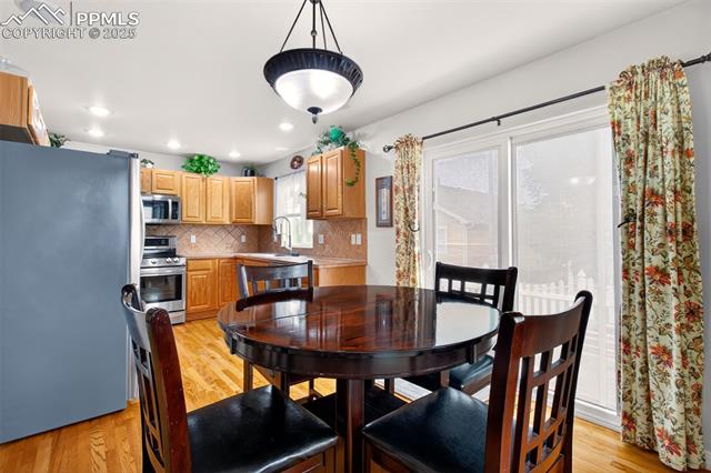 7374 Maybeck View
