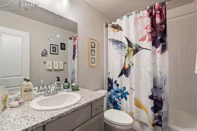 6747 Cumbre Vista Way