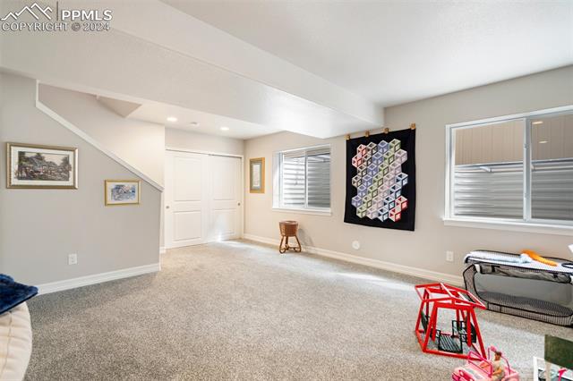 6747 Cumbre Vista Way