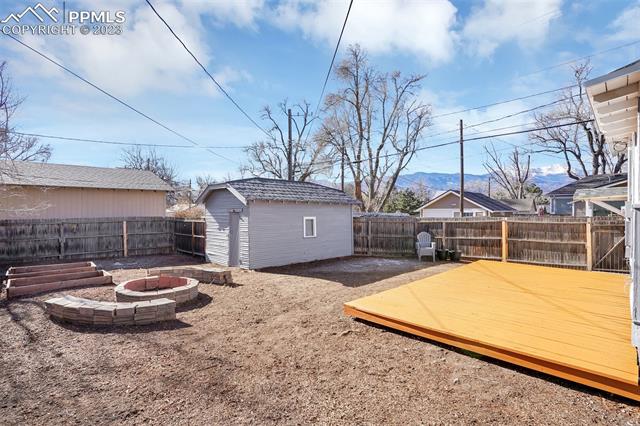 417 E Del Norte Street