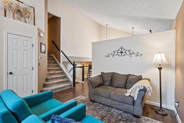 6045 Northwind Drive