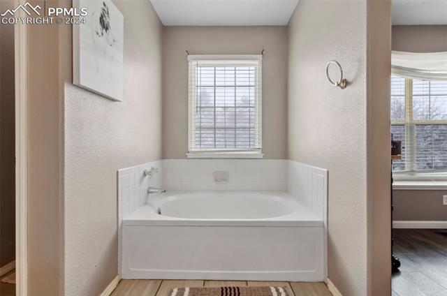 6045 Northwind Drive