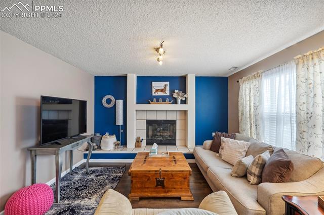 6045 Northwind Drive