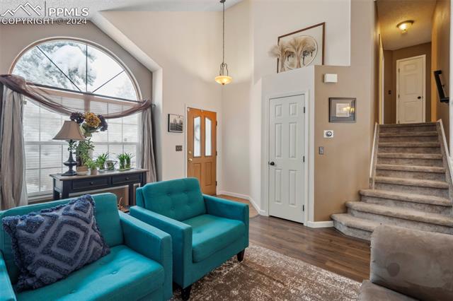 6045 Northwind Drive