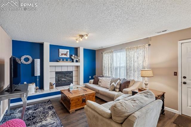 6045 Northwind Drive