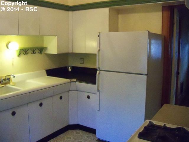 848 E Willamette Avenue