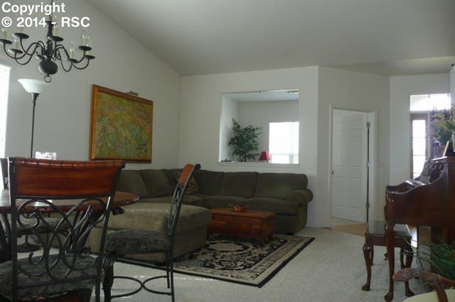 12464 Pine Valley Circle