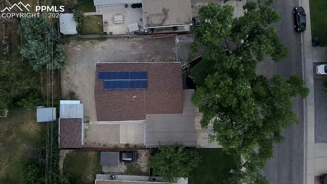 16 MacNaughton Road