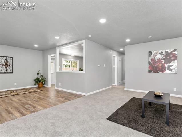 16 MacNaughton Road