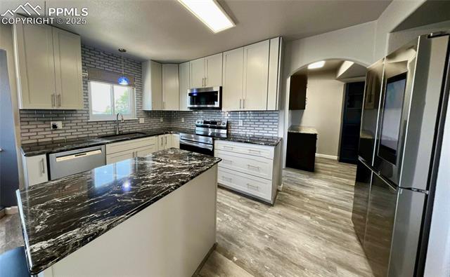 11230 Cressman Drive
