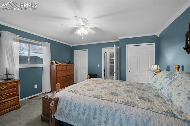 5050 N Splendid Circle