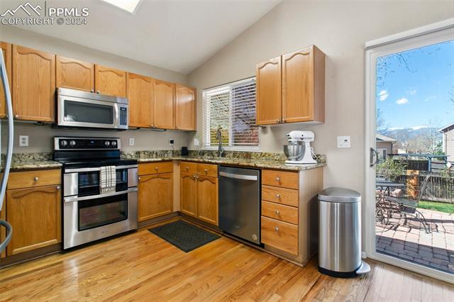 3240 Flying Horse Road