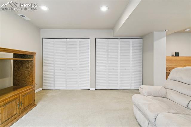 3240 Flying Horse Road