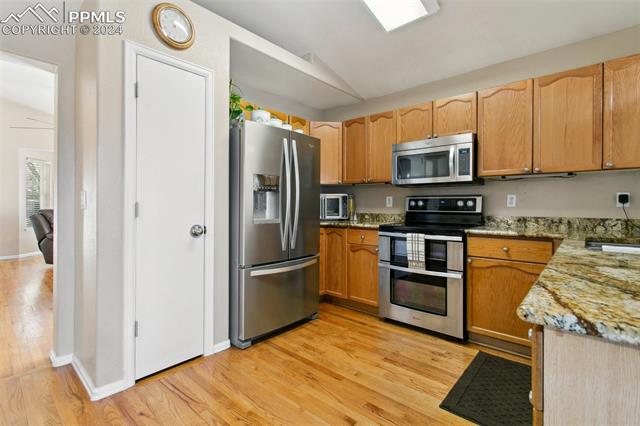 3240 Flying Horse Road