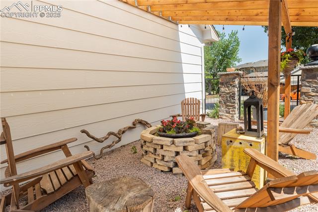 5298 Pony Creek Circle