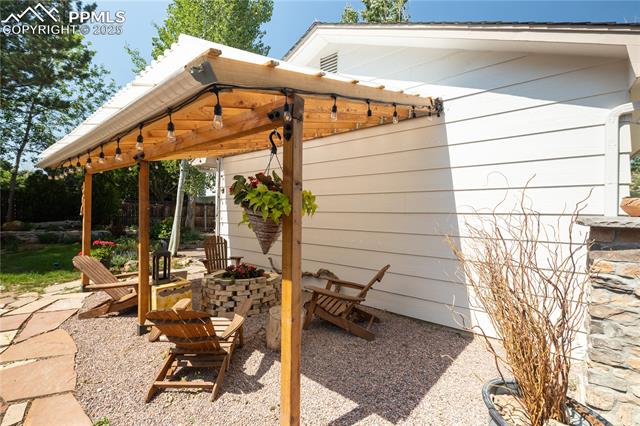 5298 Pony Creek Circle