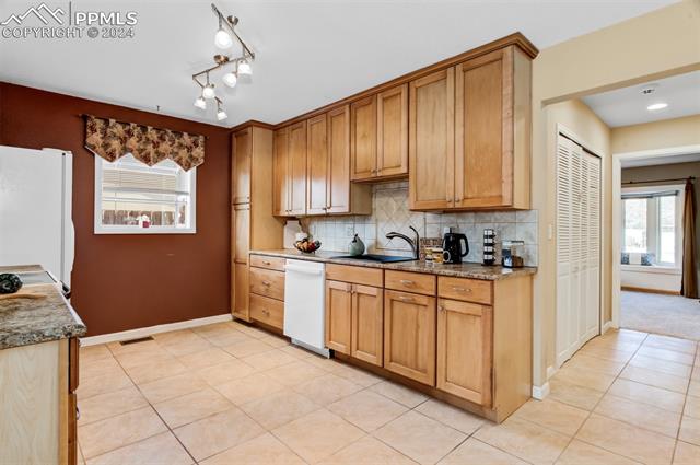 1403 Yosemite Drive