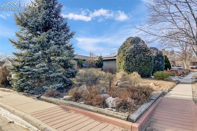1403 Yosemite Drive