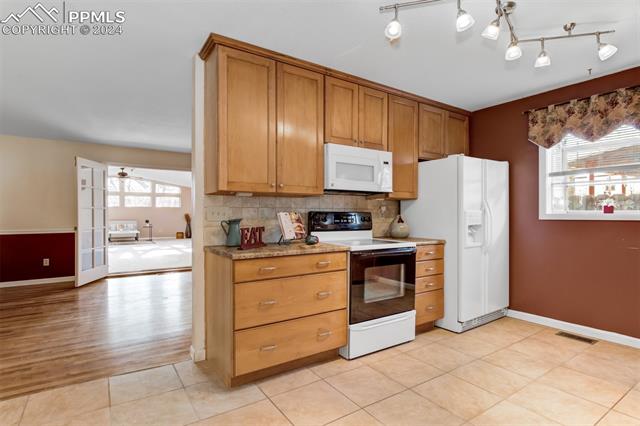 1403 Yosemite Drive