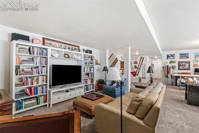 10168 Kentwood Drive