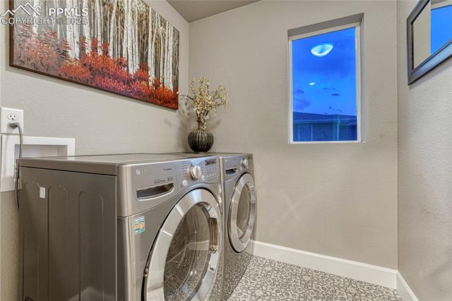 1734 Peak Prairie Lane