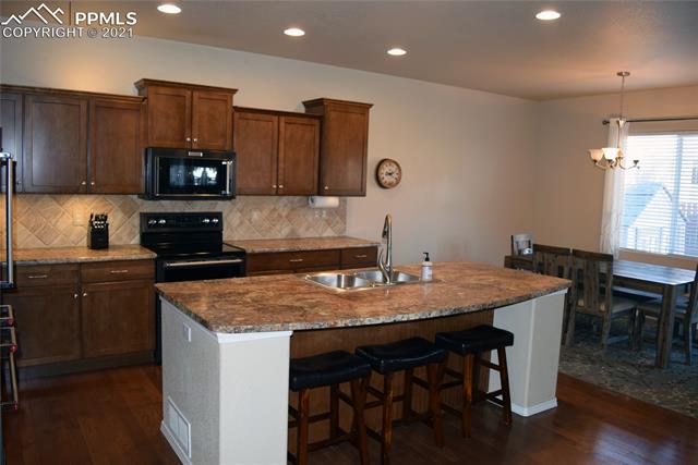 5947 Cumbre Vista Way