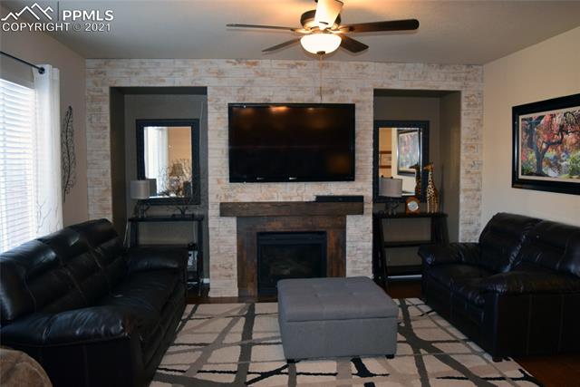 5947 Cumbre Vista Way