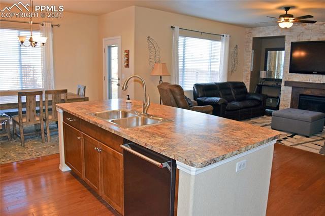 5947 Cumbre Vista Way