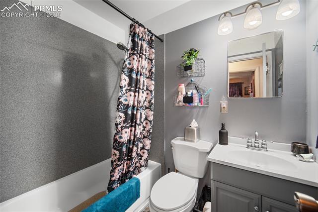 2814 Virginia Avenue