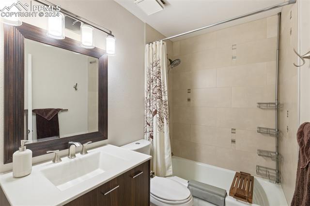 4903 Hackamore Drive