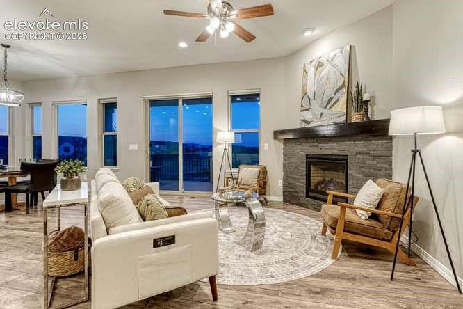 2543 Lakes Edge Drive
