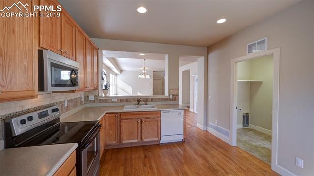 2343 St Claire Drive