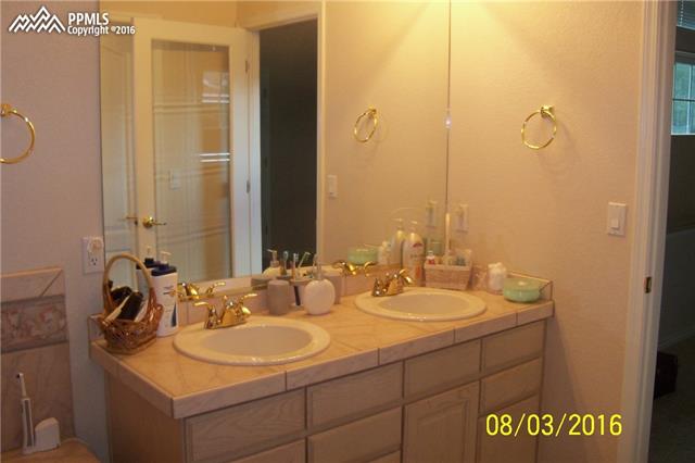 4450 Spiceglen Drive