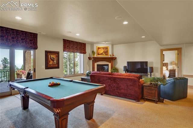 1155 High Lake View