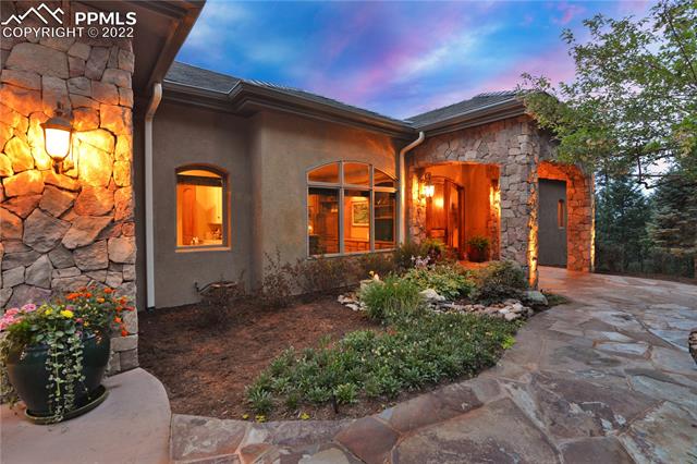 1155 High Lake View