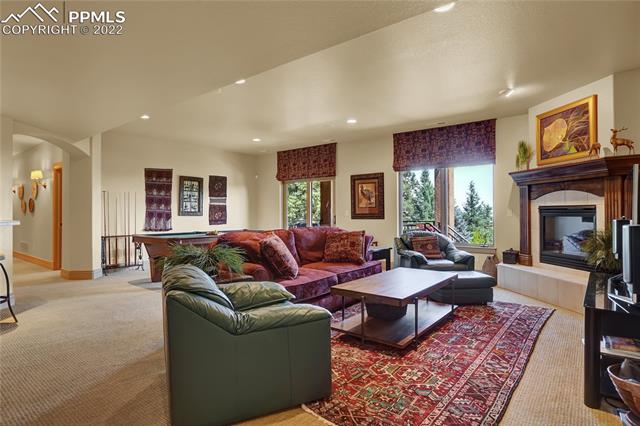 1155 High Lake View