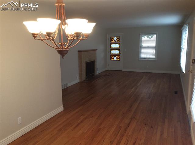2002 hillis Court