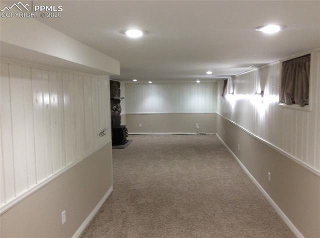 2002 hillis Court