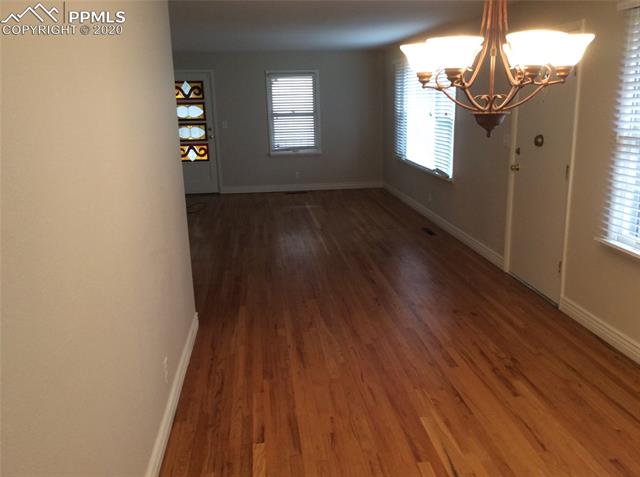 2002 hillis Court