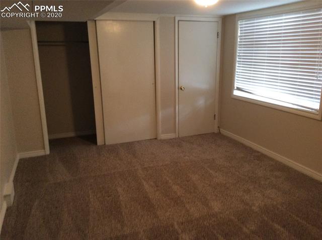 2002 hillis Court