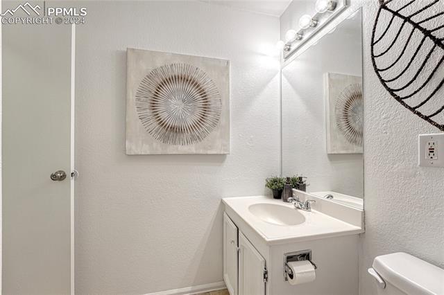 6917 Millbrook Circle