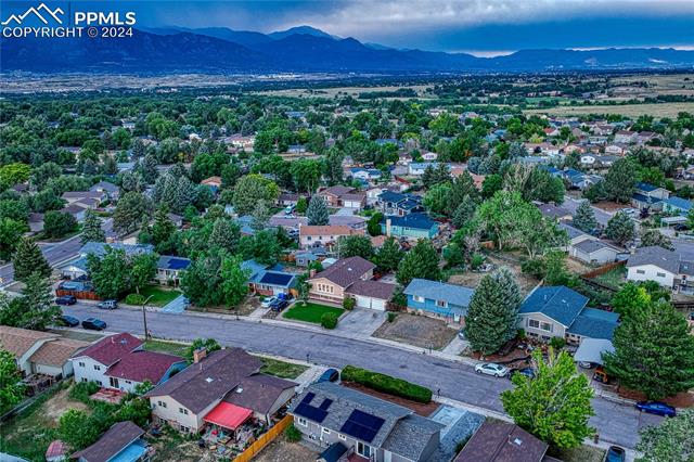 6917 Millbrook Circle