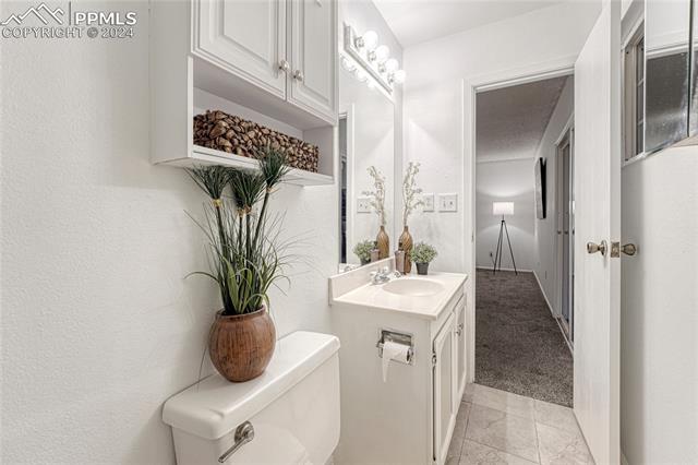 6917 Millbrook Circle