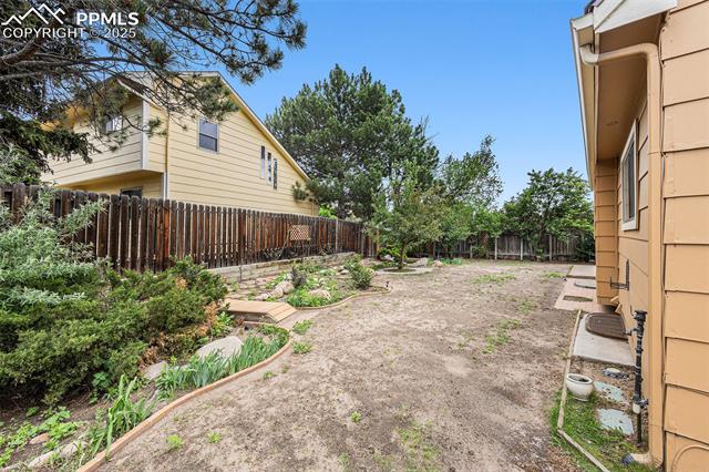 8445 Williamsburg Drive