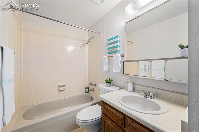 8445 Williamsburg Drive