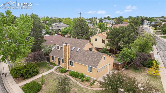 8445 Williamsburg Drive