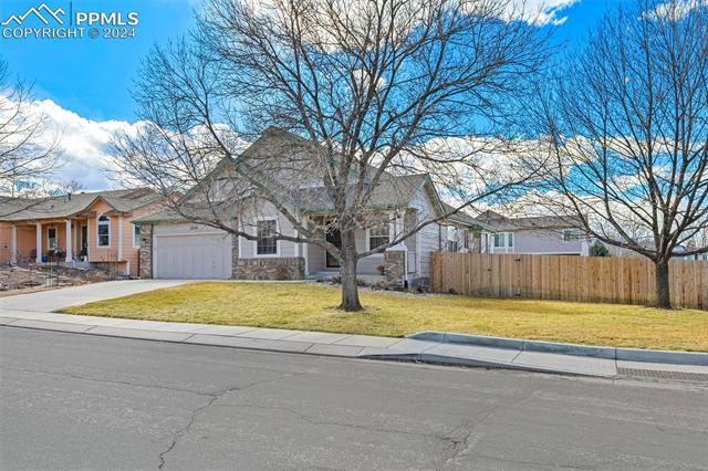 3220 Flying Horse Road