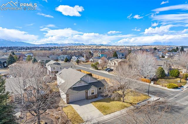 3220 Flying Horse Road