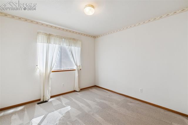 3220 Flying Horse Road