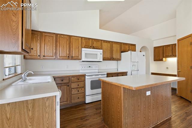 3220 Flying Horse Road